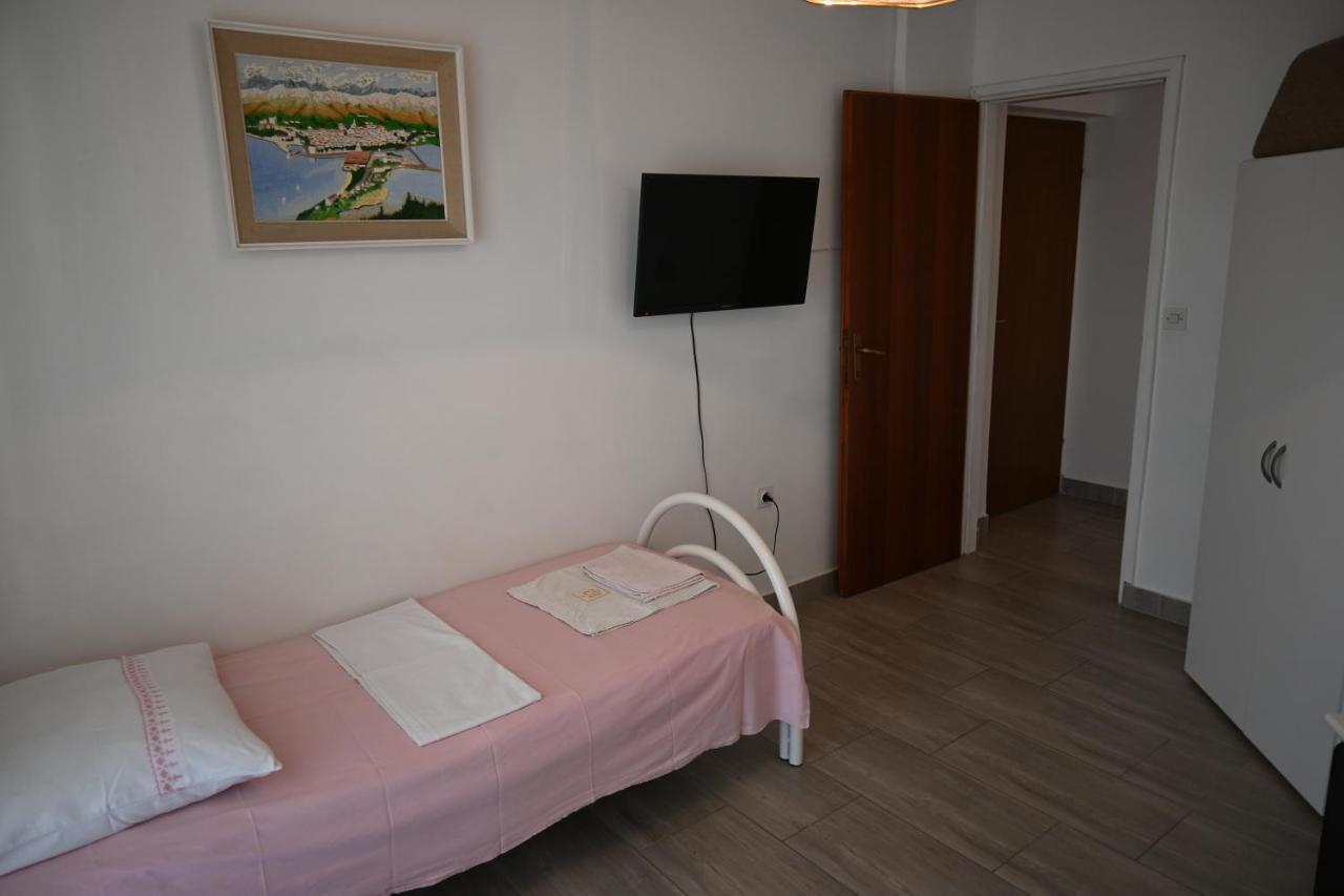 Apartments Tea Pag Паг Екстериор снимка