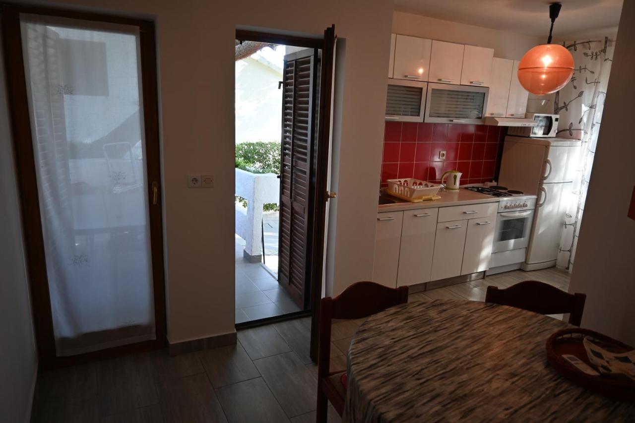 Apartments Tea Pag Паг Екстериор снимка