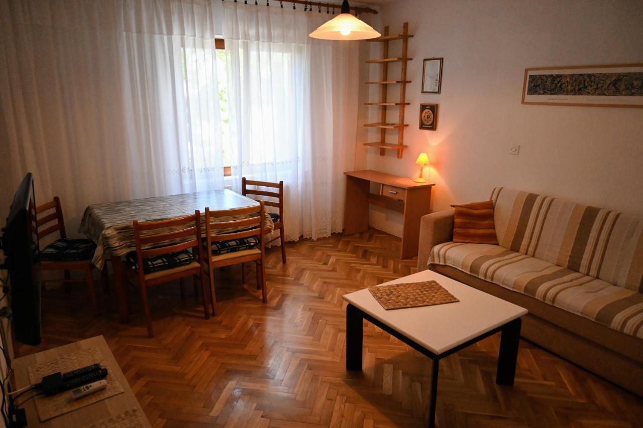 Apartments Tea Pag Паг Екстериор снимка