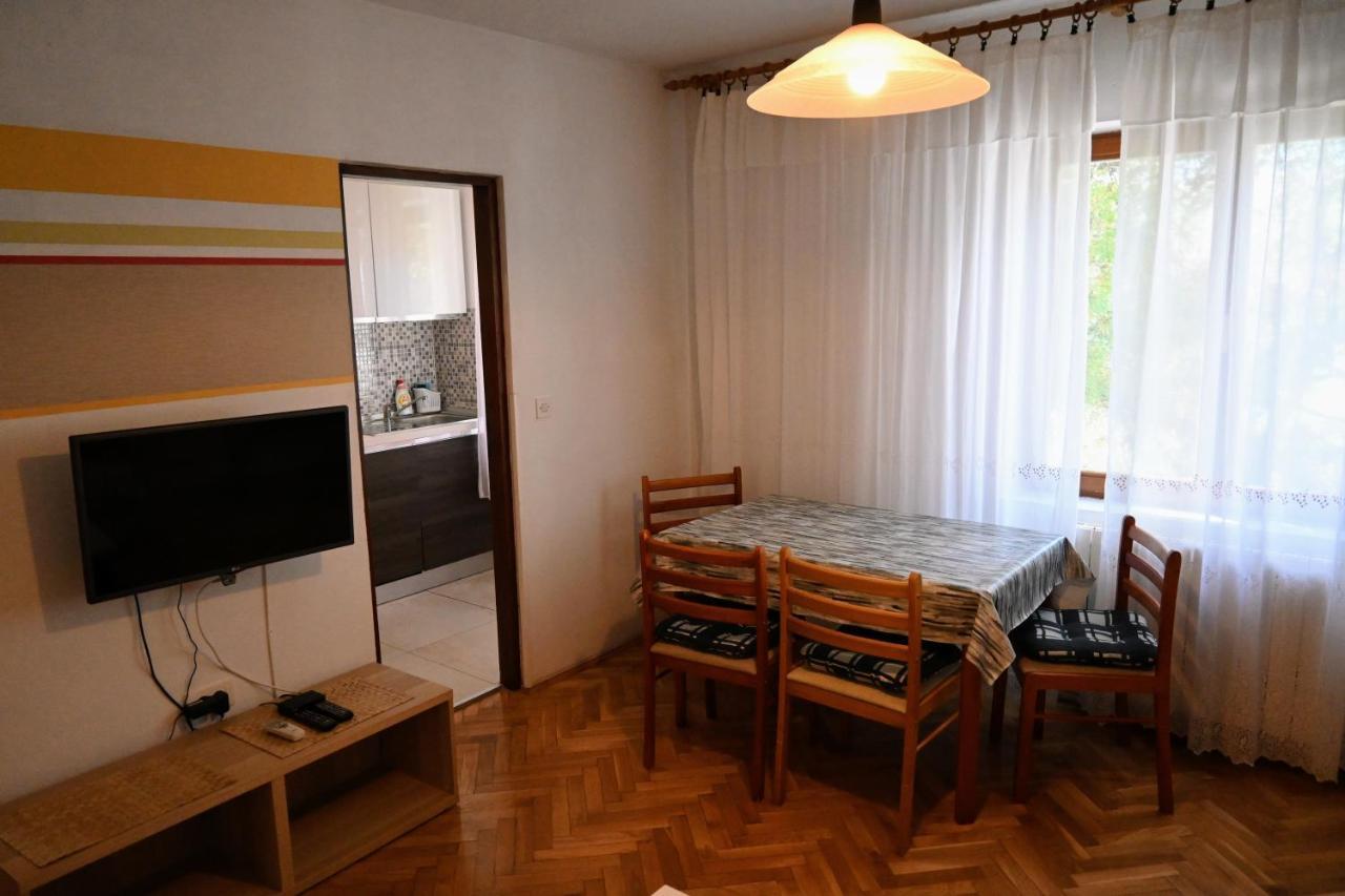 Apartments Tea Pag Паг Екстериор снимка